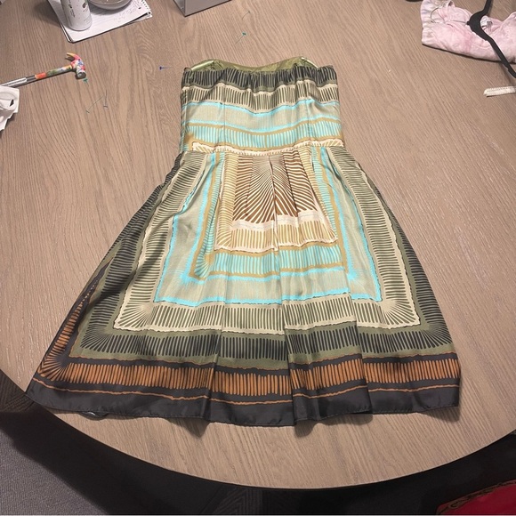 Nicole Miller 100% Silk Bohemain Strapless Mini Dress Sz 2 Aztec Multicolor - Picture 9 of 13